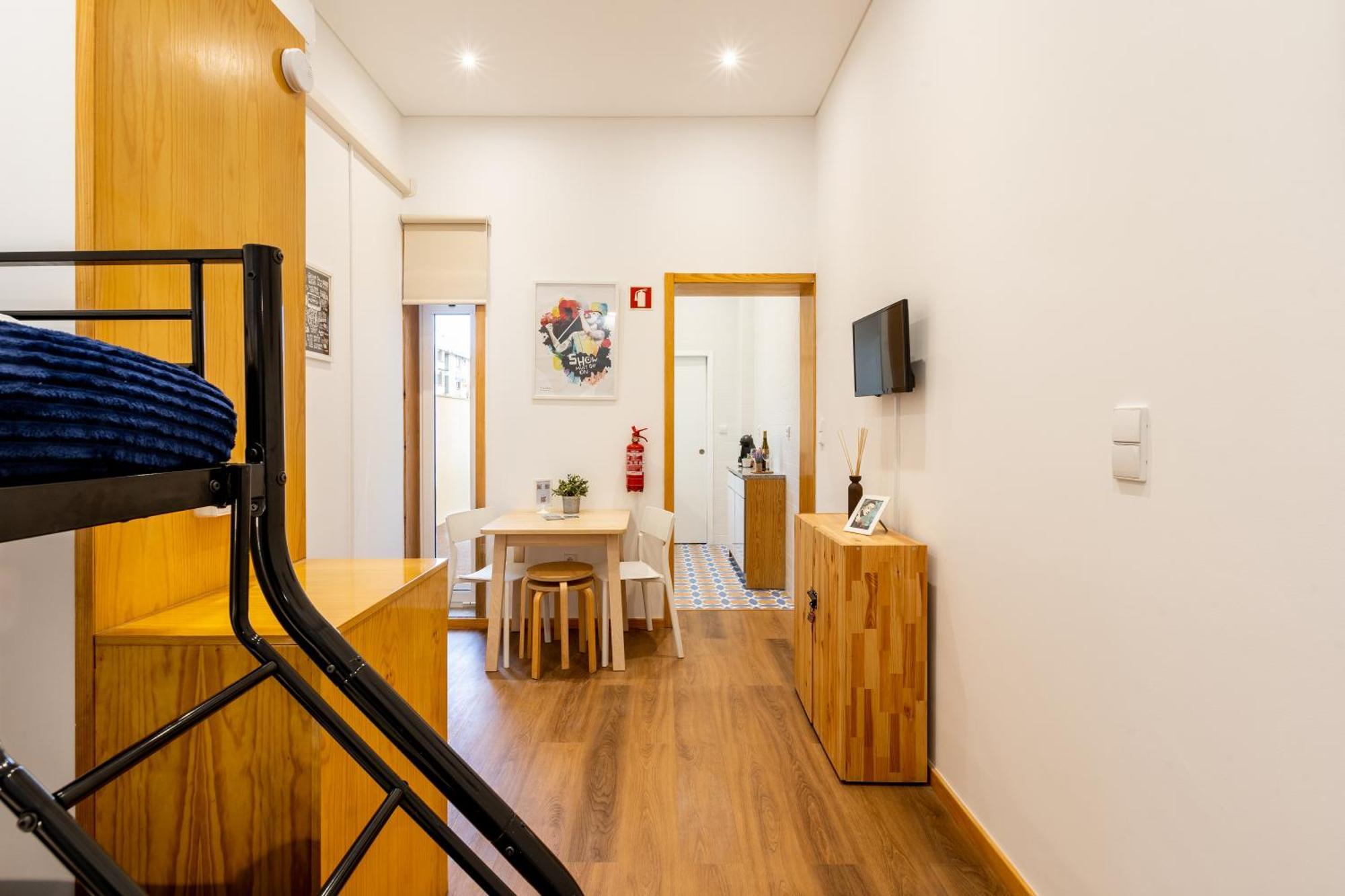 733 Costa Cabral Metro Residence Porto Zimmer foto